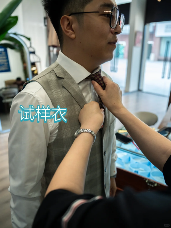 汕头商务着装定制建议:七尺蓝叁,汕头专业男装定制服务优选 汕头商务着装定制建议:七尺蓝叁,汕头专业男装定制服务优选